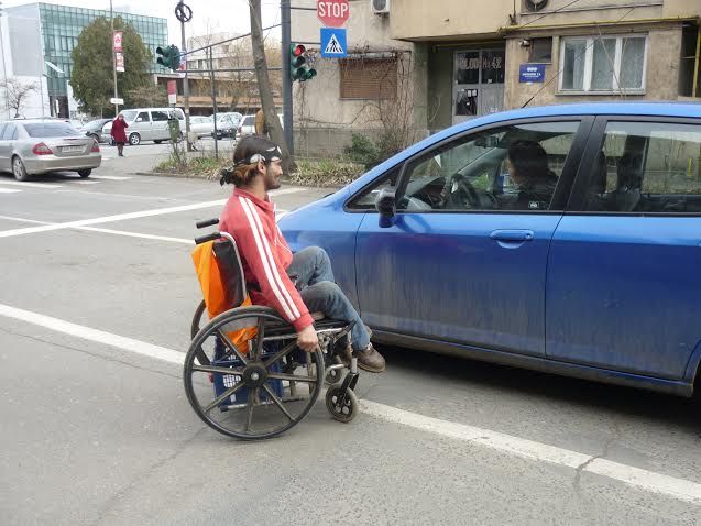 Primăria Arad vrea să scape de cerșetori printr-o… campanie mediatică