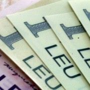 Leul s-a depreciat joi în raport cu principalele valute