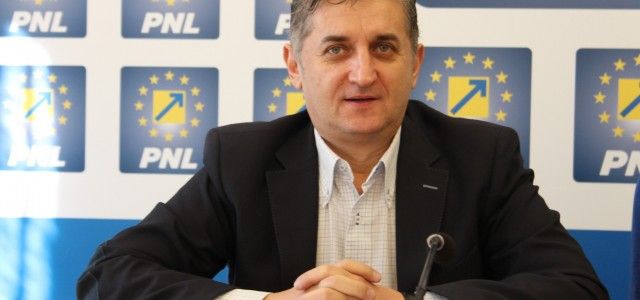 DEPUTATUL EUSEBIU PISTRU A PARTICIPAT LA SEDINTA COMISIILOR REUNITE DE BUGET, UNDE S-A DISCUTAT PE MARGINEA UNOR SOLUTII PENTRU PIATA RCA