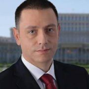 Senatorul Mihai Fifor salută distingerea unor importante personalităţi arădene cu titlul de „Cetăţean de Onoare al Municipiului Arad”