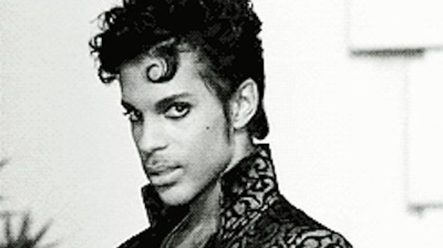 Cântărețul Prince a decedat. Poliția din Minnesota investighează cauzele!