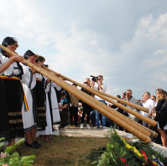 Suflu nou la Târgul de Fete de pe Muntele Găina!