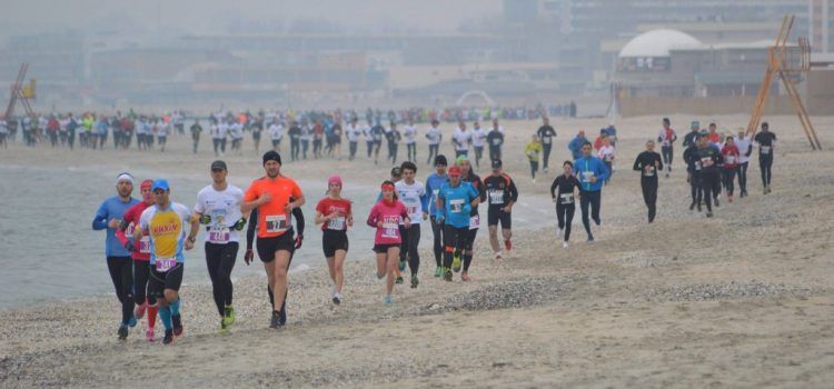 Au început înscrierile pentru MARATONUL NISIPULUI 2017