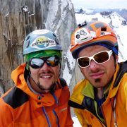 Doi alpiniști arădeni au încercat să atingă vârful Cerro Torre din Patagonia