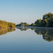 Un arădean a murit în Delta Dunării, după ce a căzut din barca de pescuit