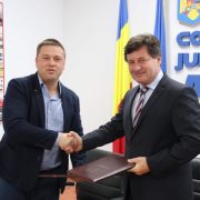 S-a semnat contractul pentru modernizarea drumului Șofronea – Zimand Cuz