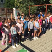 Copiii de la Complexul „Curcubeu” au primit cadouri la debut de an școlar