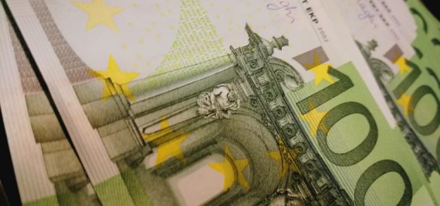 Ministerul Dezvoltării a achitat facturi de peste 12 milioane de euro. Arad n-a primit niciun leu