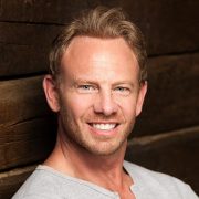 Ian Ziering s-a despartit de sotie