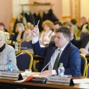 Vot pentru sălile de sport la liceele „Adam Muller Guttenbrunn” şi „Vasile Goldiş”