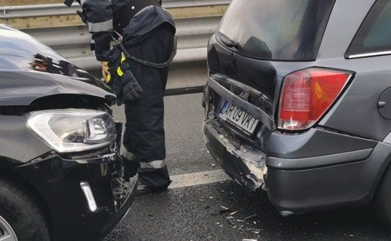 Accident pe autostrada Arad-Lugoj. Cinci persoane au fost rănite