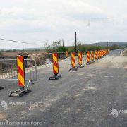 A fost semnat contractul pentru finalizarea lucrărilor de reabilitare a DN 76, Vârfurile – Ştei
