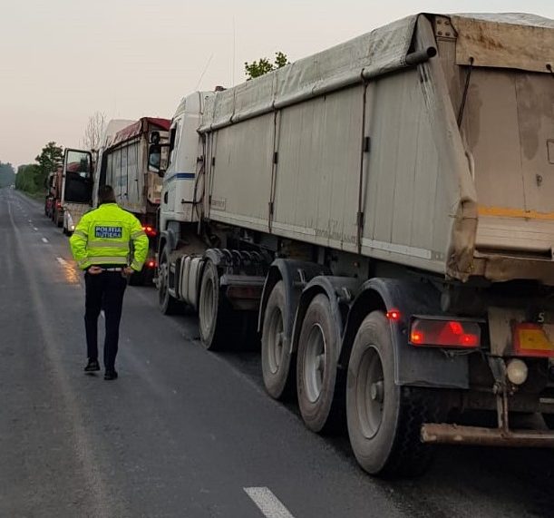 Restricții de circulație pe rețeaua rutieră din județele Satu Mare, Bihor și Arad cauzate de caniculă (cod roșu)!