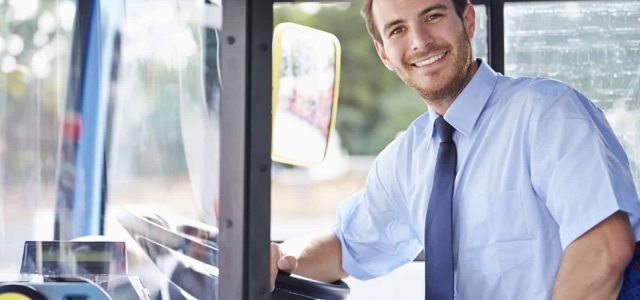 4 motive pentru a închiria un microbuz cu şofer