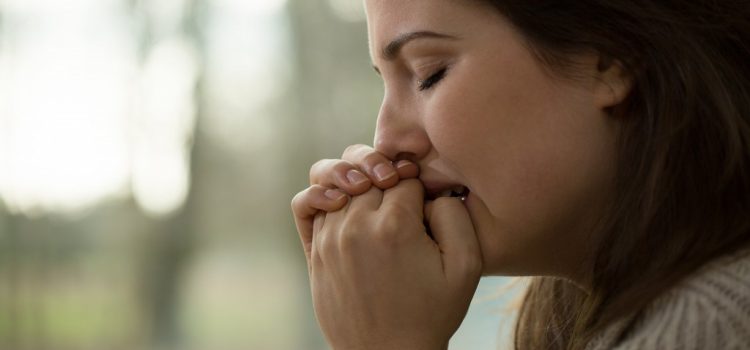 Cum să faci față anxietății în această perioadă? Descoperă 5 modalități rapide de a te calma!