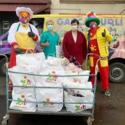 S-a încheiat cea mai frumoasă campanie Zurli pentru copiii bolnavi de cancer, Ziua Eșarfelor Colorate