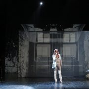 Dublă premieră la Teatrul Clasic „Ioan Slavici” Arad