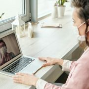 DGASPC și DSP Arad deschid primele linii de consiliere psihologică pe tema COVID-19