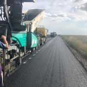 Modernizarea drumului de la Sânpetru German a ajuns la 95%