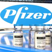 UE a comandat alte 100 de milioane de doze de vaccin Pfizer.