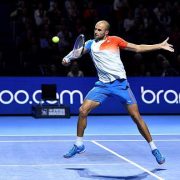 Australian Open debutează pe 8 februarie.