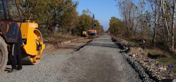 Vremea permite reluarea lucrărilor la drumul Arad-Șiria