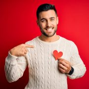 Tu stii ce adora femeile la un barbat? Afla ce calitati trebuie sa ai!