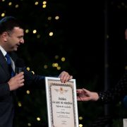 „Arădeni cu care ne mândrim” pentru Marius Cîndea și implicarea pentru viitorul copiilor!