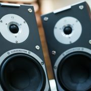 Vezi aici ce trebuie să ai la dispoziție dacă vrei să ai un studio de înregistrări!