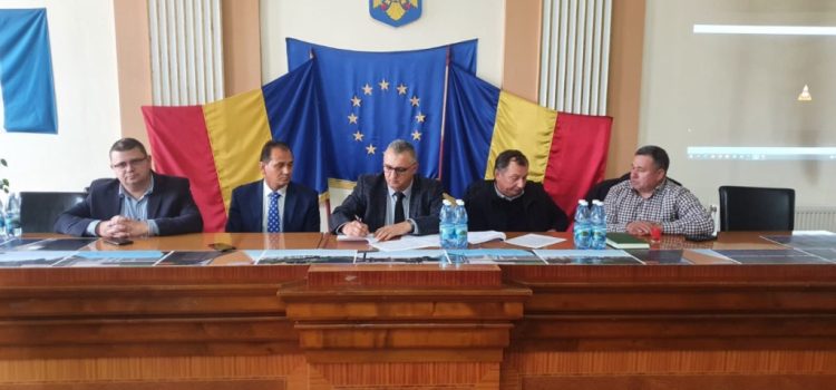 S-a semnat contractul de reabilitare a Podului Vechi din Lipova