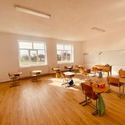 Peste 270 de copii s-au repatriat cu familiile și au cerut să fie înscriși la școli din județul Arad