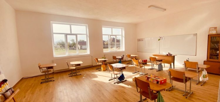 Școală modernizată în comuna Olari