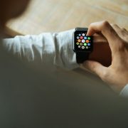 Află acum 3 moduri prin care un smartwatch ți-ar putea ușura viața!