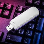 Stick-uri USB pentru gaming: 3 avantaje