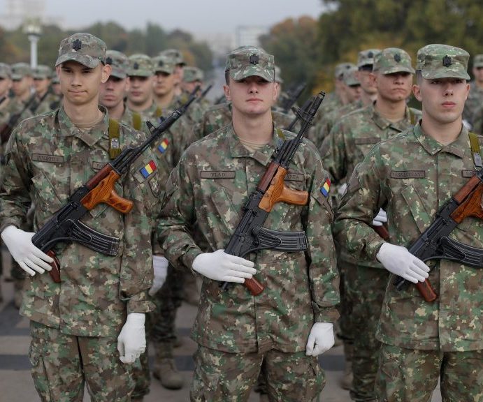 Șeful Statului Major al Apărării, generalul Gheorghiță Vlad, audiat la DNA militar