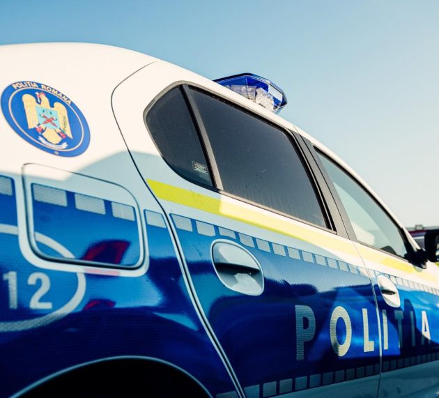 Tâlhărie ca-n filme la Lipova. Agresorul a intrat noaptea peste victimă și i-a dat cu o oală în cap