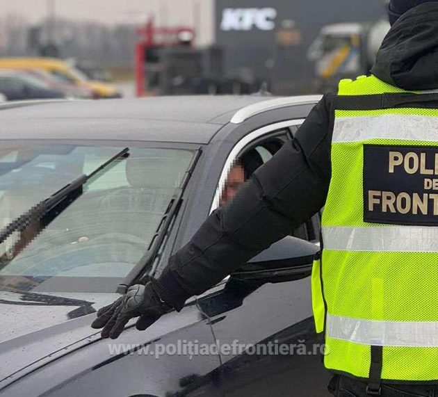 Controale la frontieră: doi cetățeni bulgari opriți în trafic fără permis