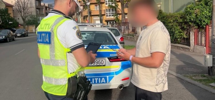 Polițiștii arădeni au desfășurat activități pentru siguranța pietonilor în municipiu și în județ