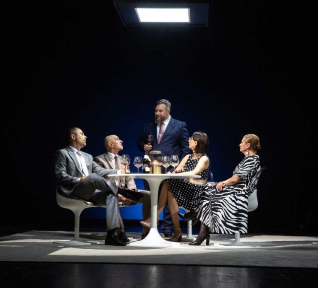 „Aniversare”, spectacolul Teatrului „Ioan Slavici” – sold-out la Festivalul Internațional de la Sibiu