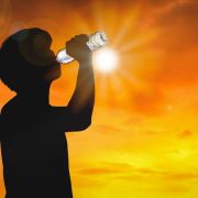 Cod galben de caniculă, joi și vineri, în județul Arad