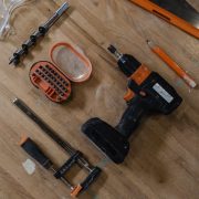 Recomandările experților pentru alegerea unei mașini de înșurubat Black & Decker de înaltă performanță