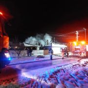 Casă cuprinsă de flăcări la Vladimirescu, în miez de noapte. Nicio persoană rănită