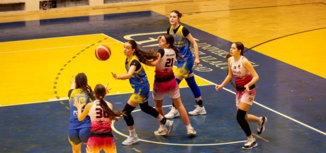 Calificare la turneul semifinal pentru tinerele baschetbaliste de la CSȘ Gloria