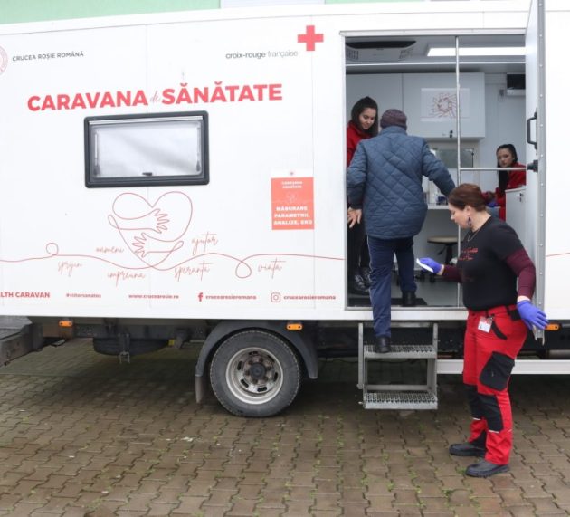 Sănătatea vine mai aproape de oameni: Caravana de Sănătate ajunge la Cermei