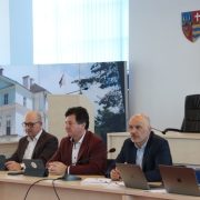 Proiectele europene, dezbătute cu reprezentanții orașelor din județ