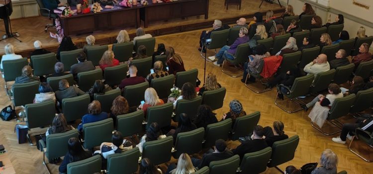 Dublă lansare de carte, la Sala Marii Uniri