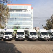 Iustin Cionca: „Facem investiții consistente în educație, 56 de microbuze electrice pentru elevii din județ și dotări moderne în peste 200 de săli de clasă”