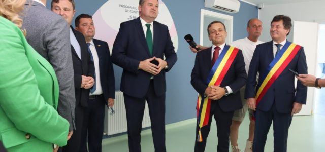Iustin Cionca, la Nădlac: „Transformările prin care trece şcoala arădeană, în ansamblul ei, sunt spectaculoase”
