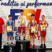 CSȘ Gloria are campioni naționali la kaiac-canoe și lupte