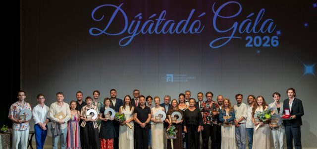 Festivalul Național de Teatru Ungaria – un nou premiu pentru Compania de Teatru „Aradi Kamaraszínház” și pentru actorul Attila Harsányi